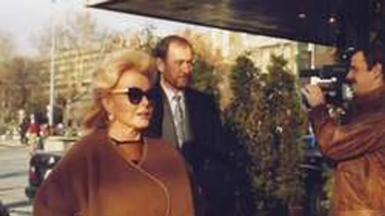 Csak ígérgetett: Eltűnt Gábor Zsazsa özvegye