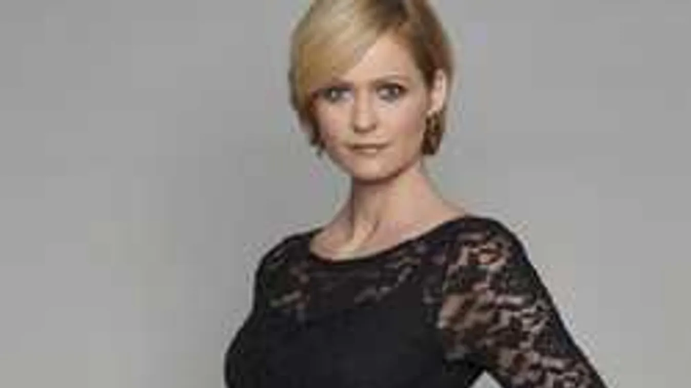 Sorozatos autóbalesetek érik a TV2 sztráját