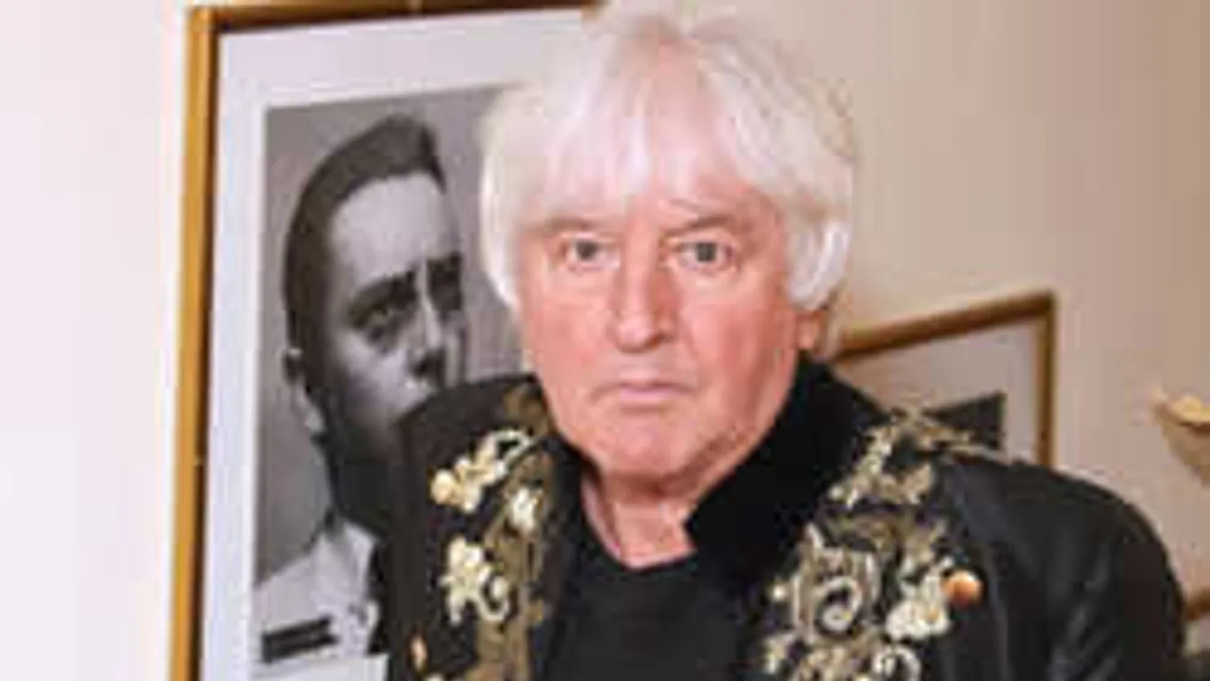 Műtéttel segíthetnek Tahi Tóth Lászlón