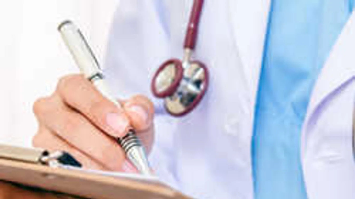 Újra kórházban rendel a hentesnek hívott nőgyógyász