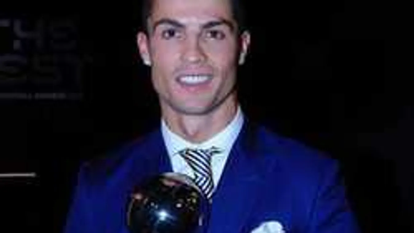 Megmutatta! Ez a cicababa Ronaldo csaja!