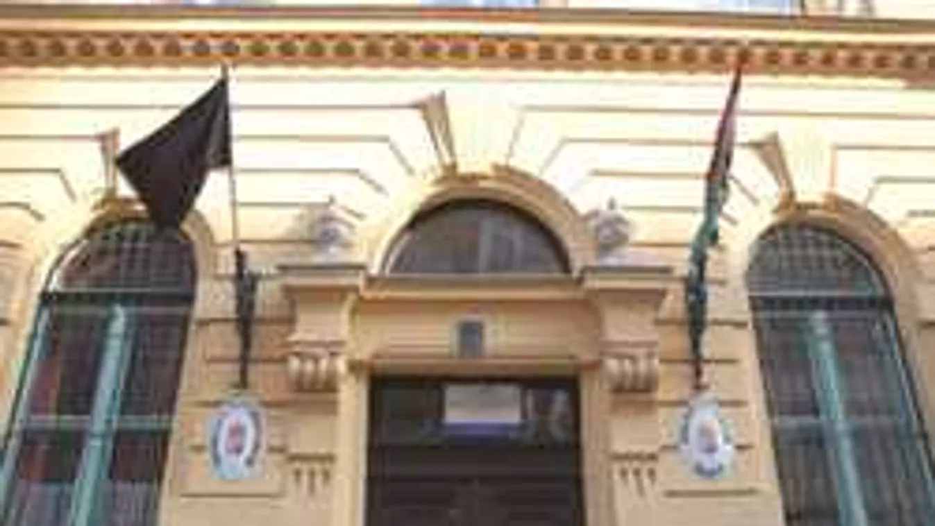 Pokoli percek: Felolvasták a veronai buszbaleset túlélőinek névsorát