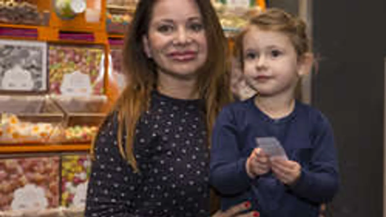 Judy lefújta az újabb arcműtétet