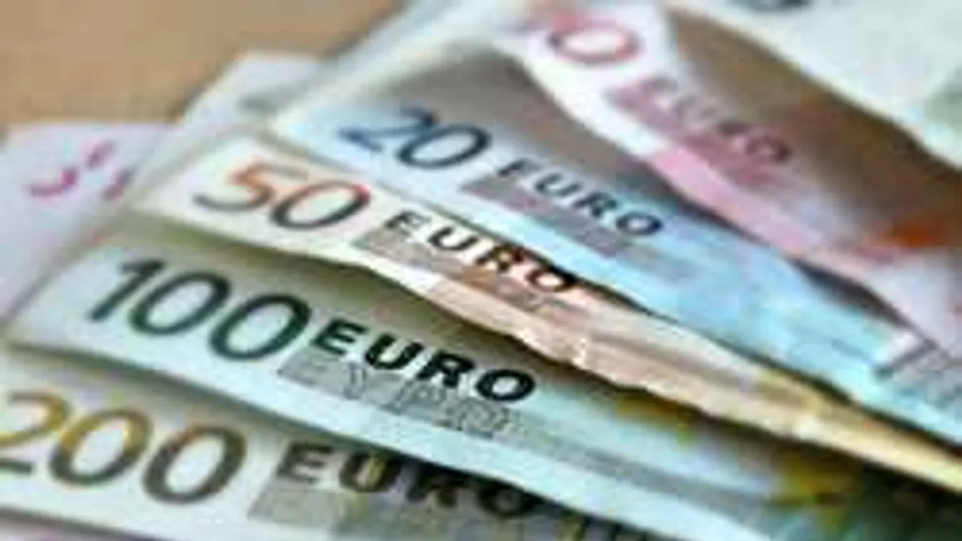 A szerencse fia: 8,6 millió forintot talált a hóban