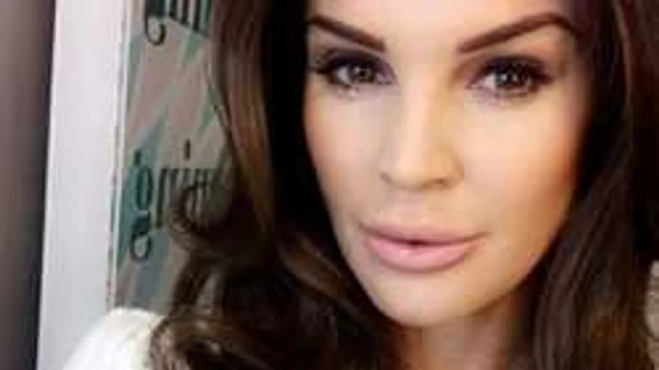 Megtörte a csendet: kamerák előtt, könnyek között vallott a szépségkirálynő