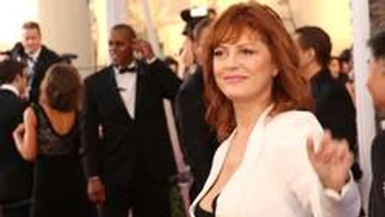 Súlyos baleset érte a dögös színésznő babáját