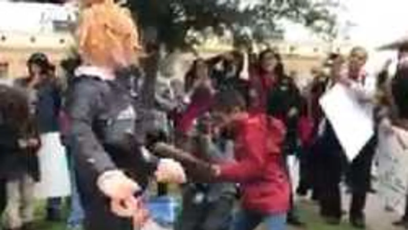 Hátborzongató, mire vették rá a gyerekeket