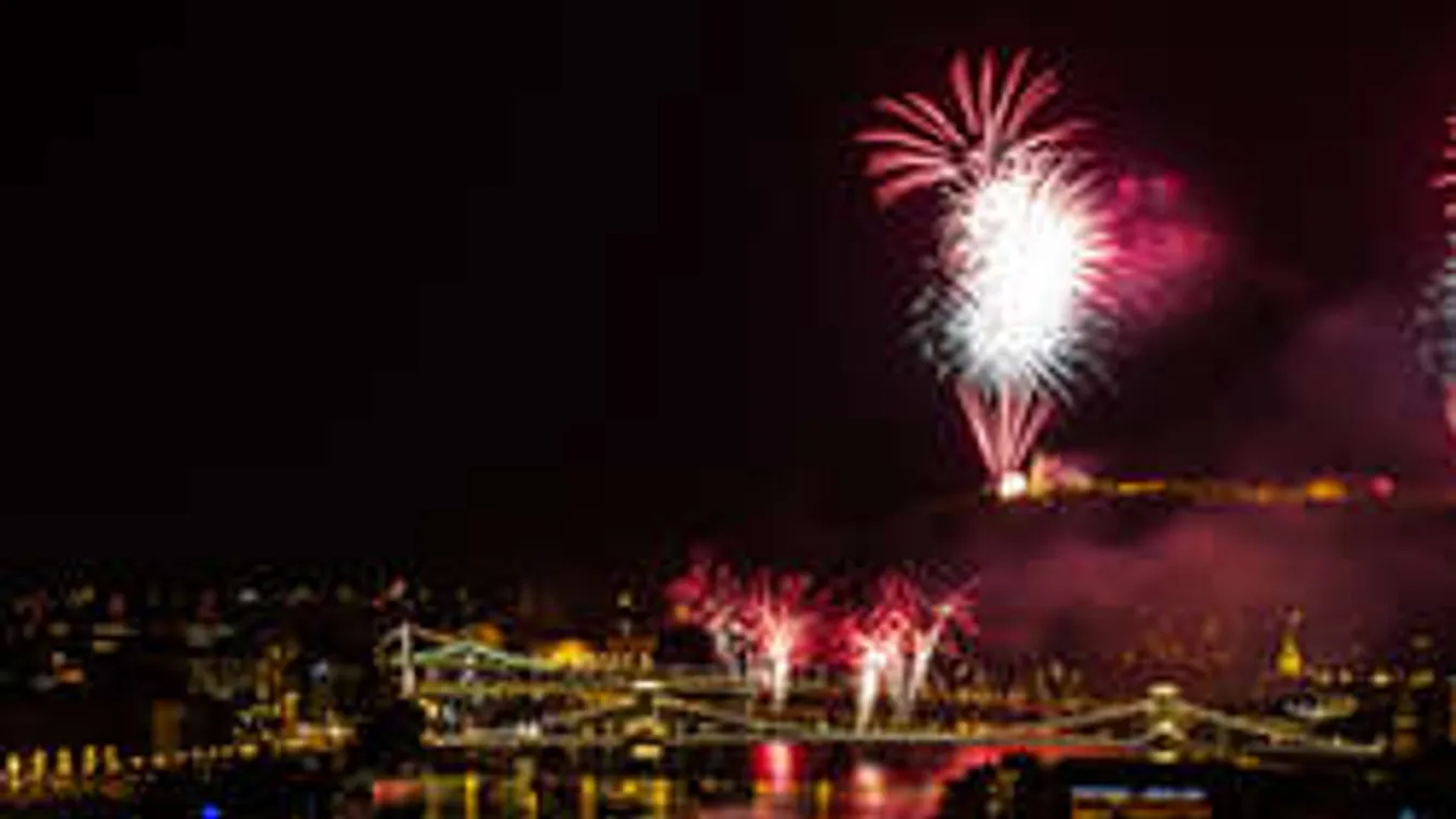 70 embert menekítettek ki tűz miatt egy panelházból