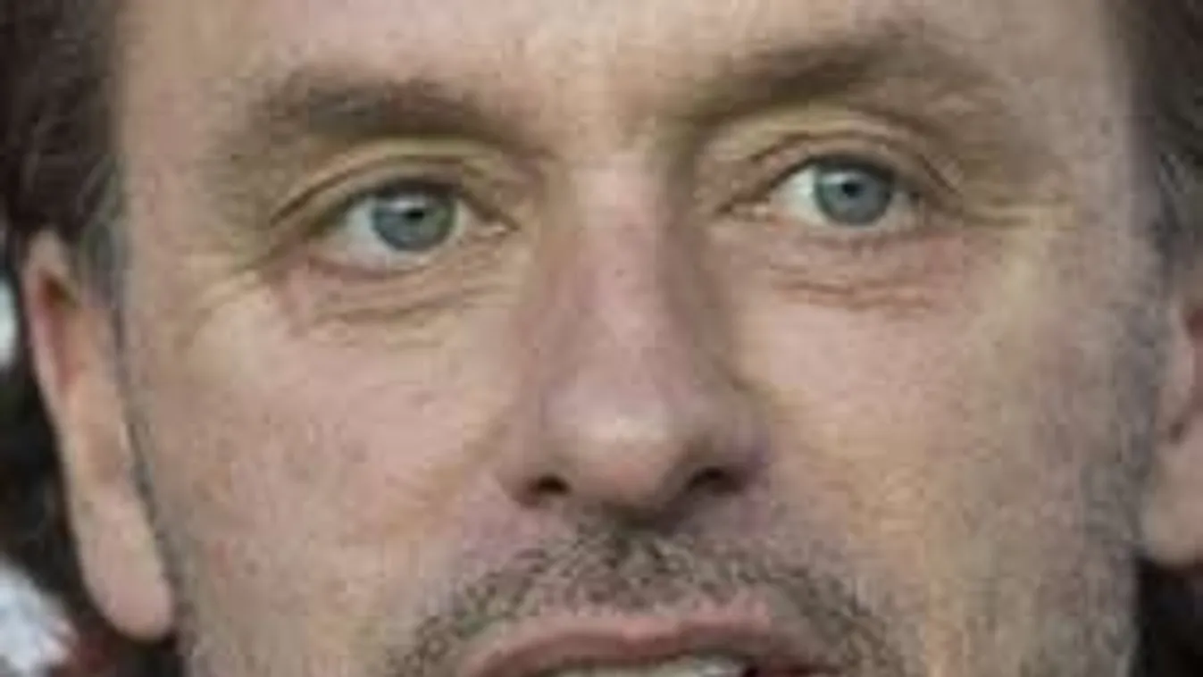 Eltiltásával távozhat a Fradi edzője?