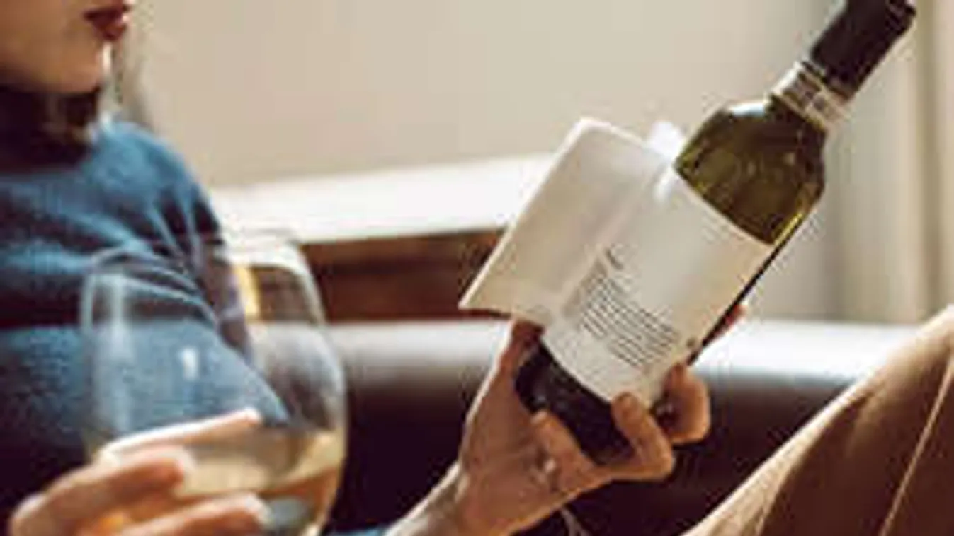 Micsoda ötlet: ezentúl így szórakoztat a borosüveg