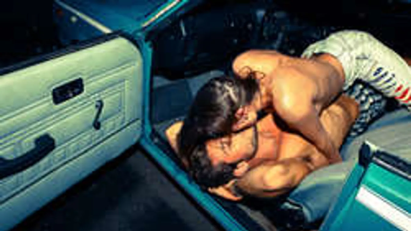 Vadító szexpózok: Ha az autóban törne rád a fékezhetetlen vágy