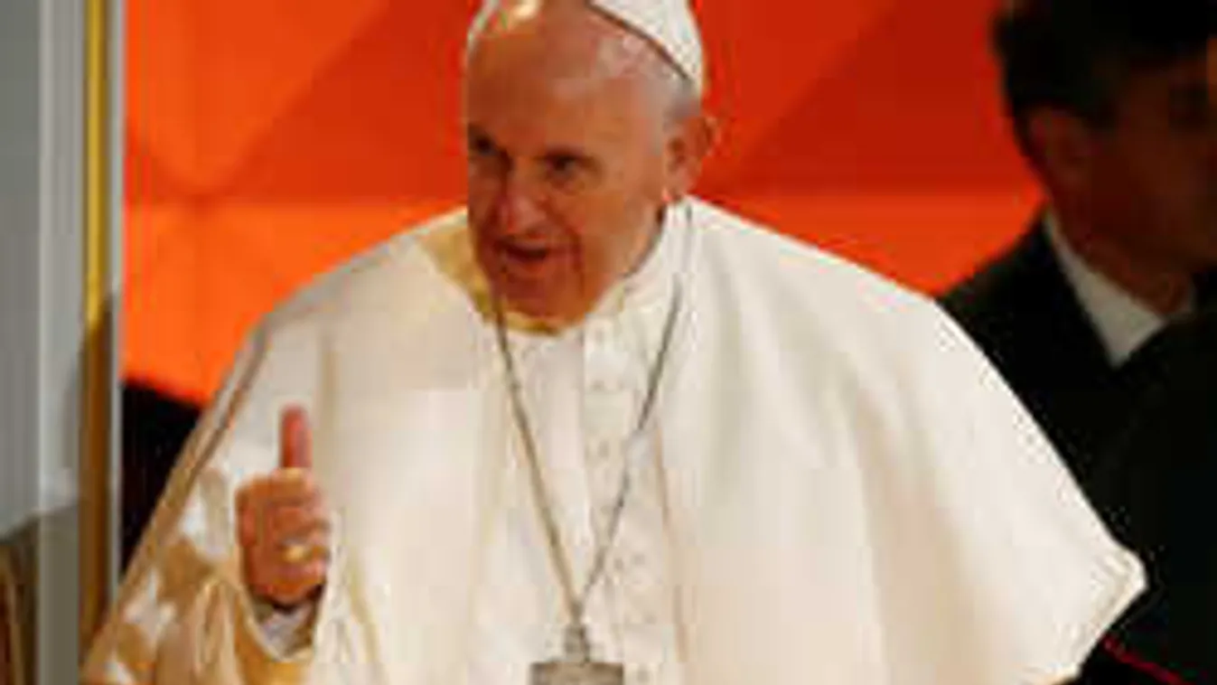 Ferenc pápa elárulta, mit gondol a nyilvános szoptatásról