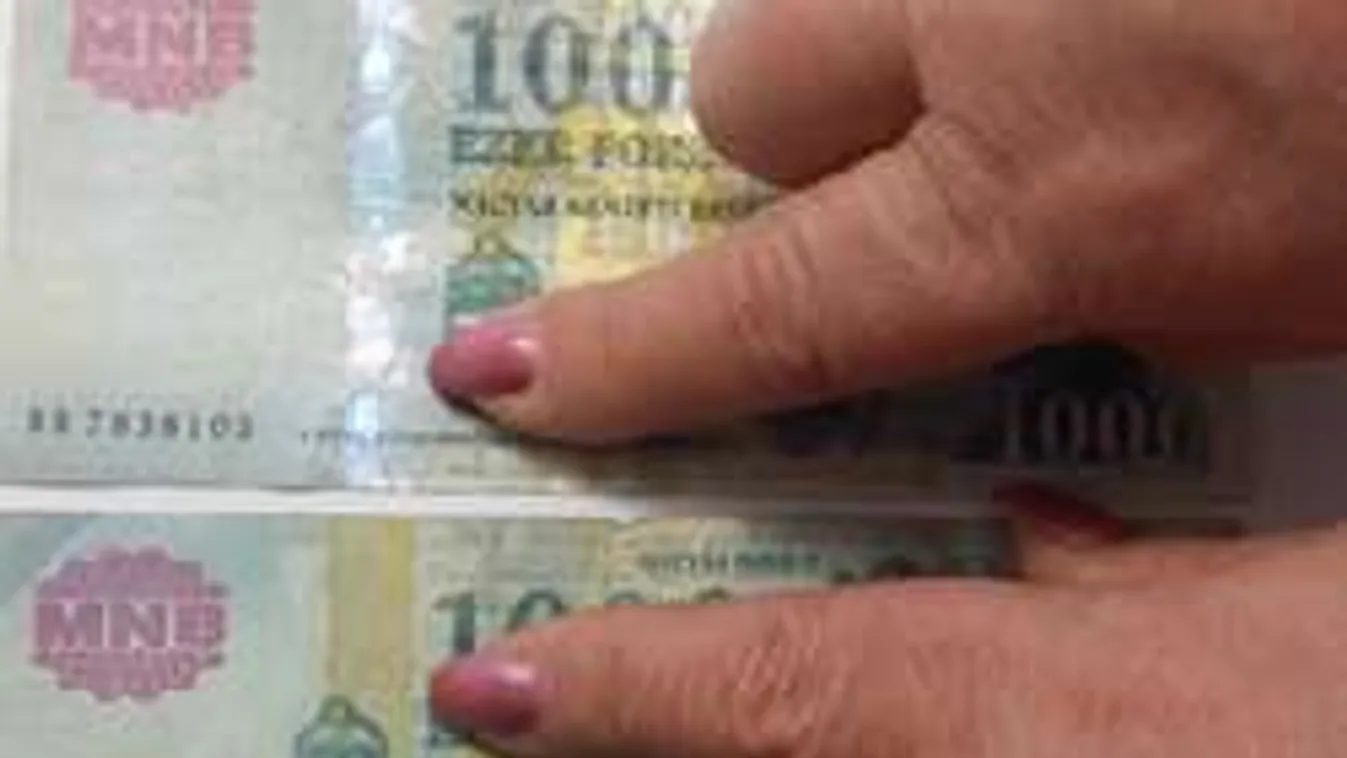 Még mindig kaphatunk vissza érvénytelen papírpénzt a boltban