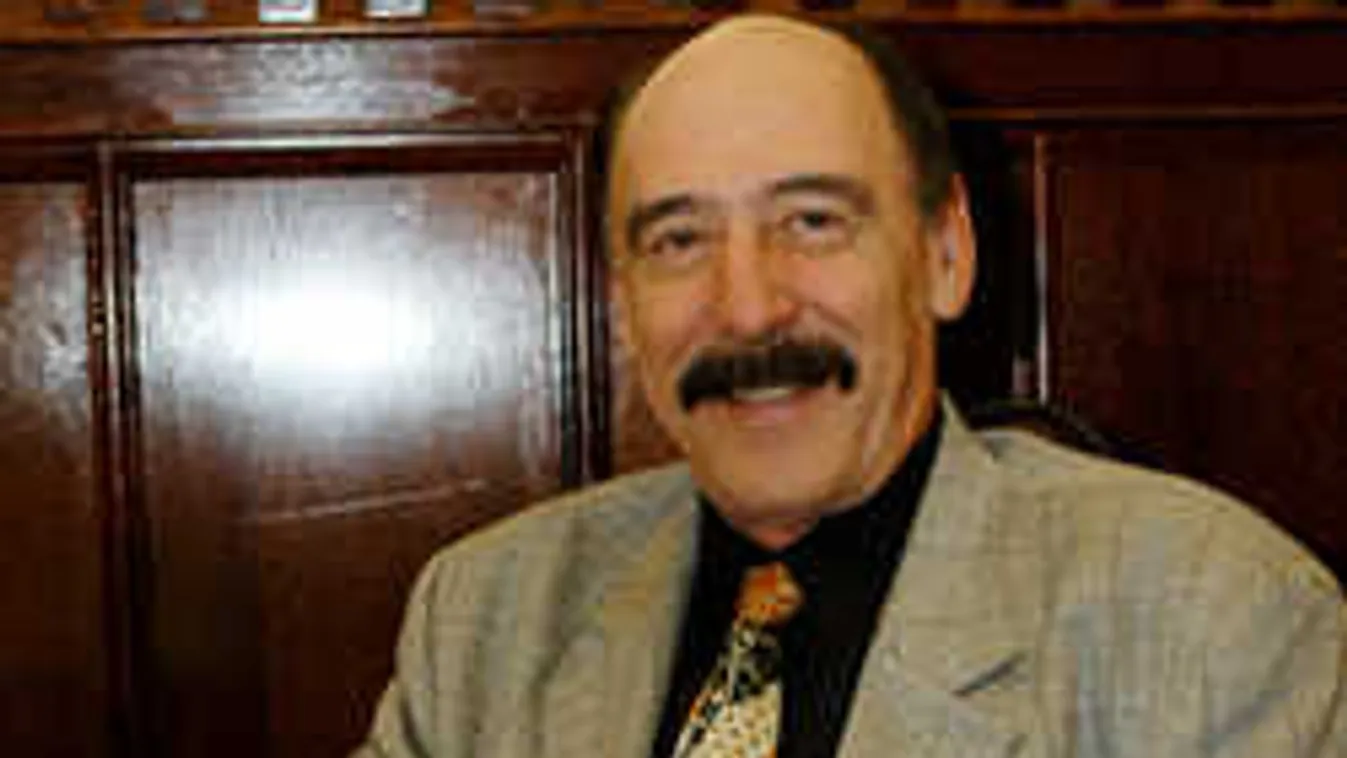 Sokkoló: Megállt a magyar zenész szíve a bíróságon!