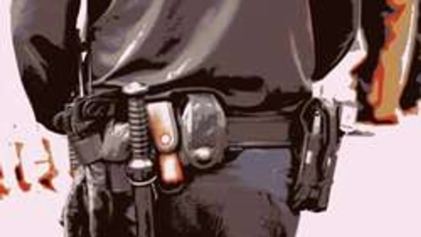 Ártatlan nőktől zsarolt ki szexet a felajzott rendőr