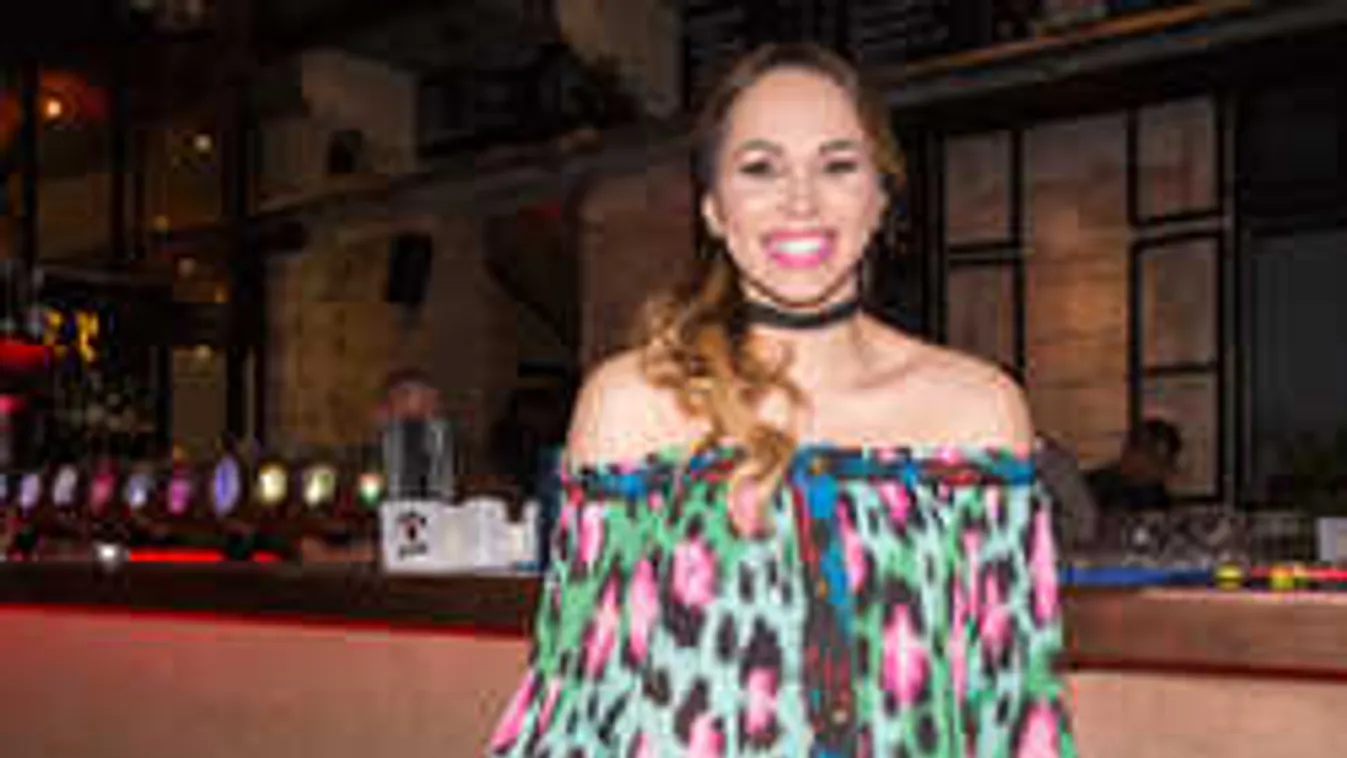 Terpesztés közben villantotta meg duzzadó melleit a TV2 szexi sztárja