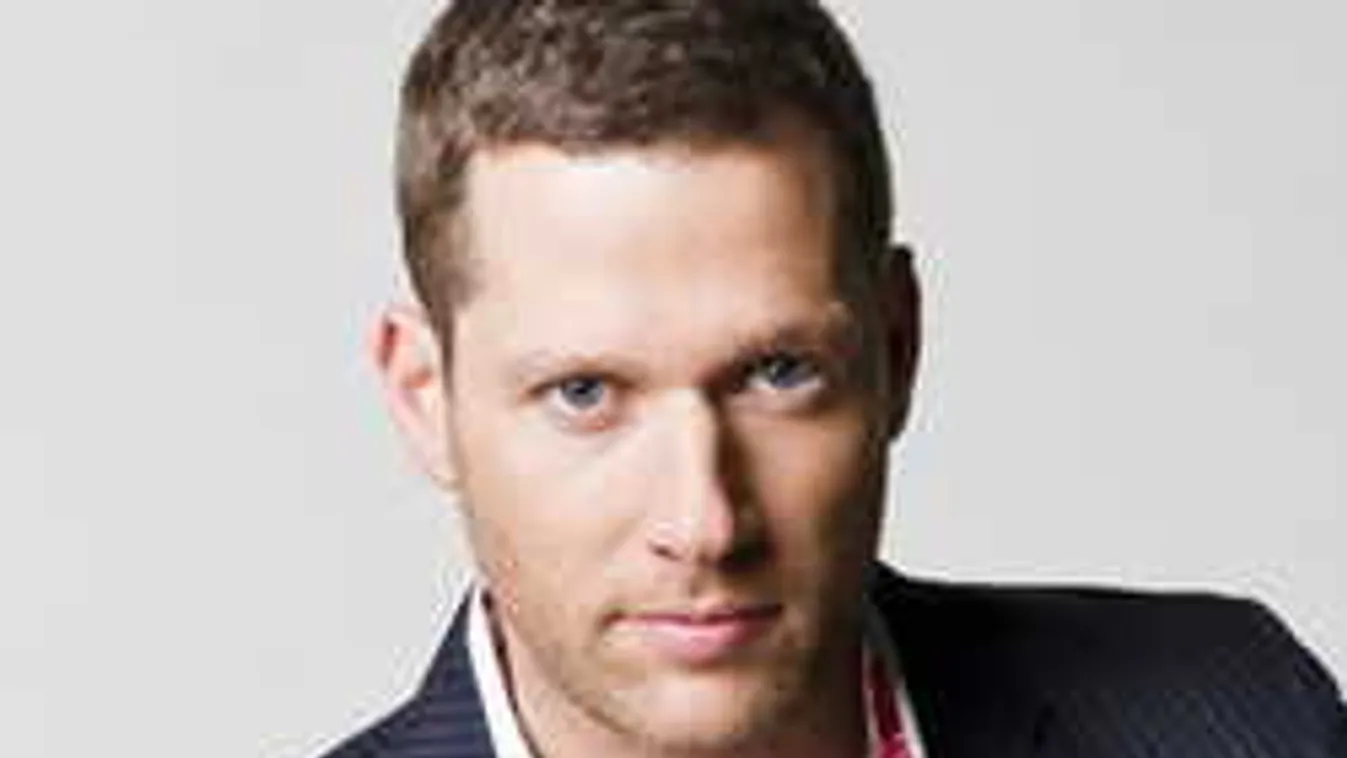 Térdműtétje után állt jégre a népszerű műsorvezető