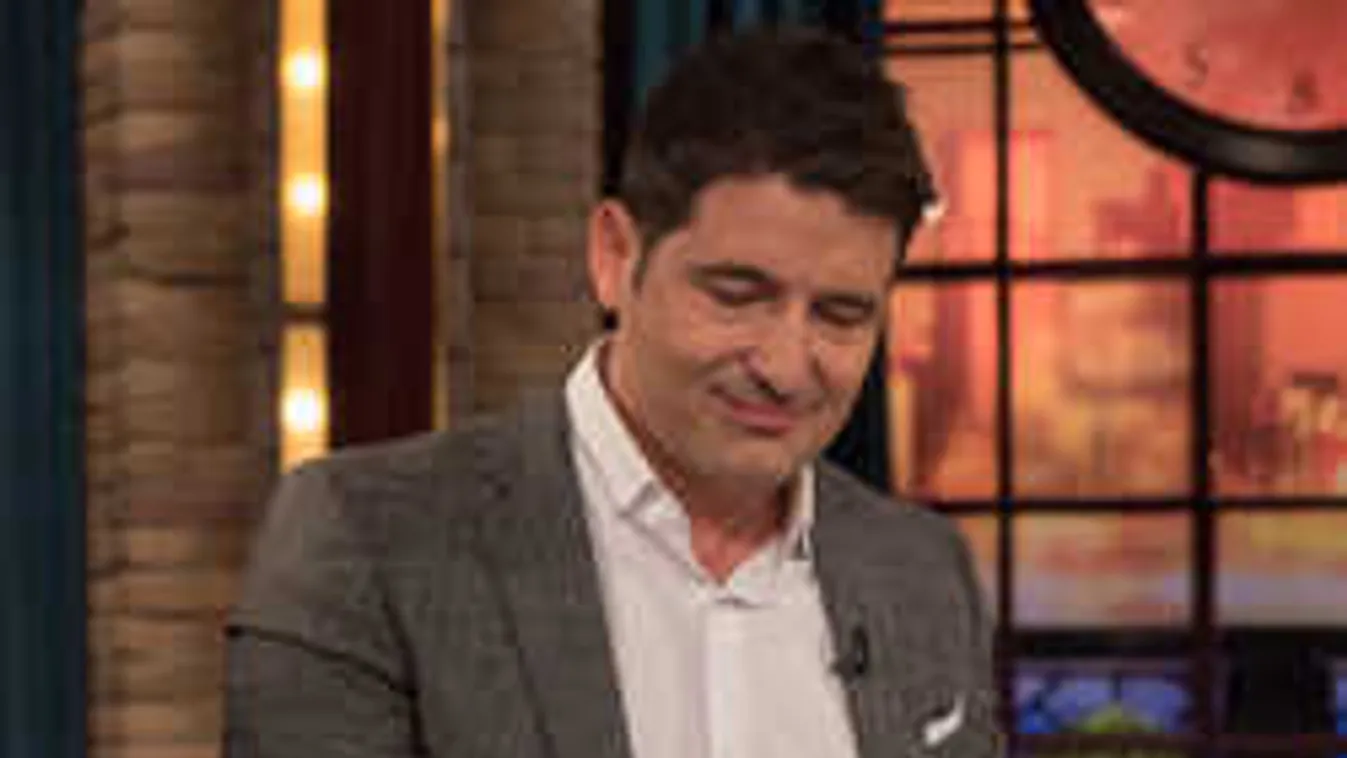 Hajdú Péter csajozás kaland üzenet