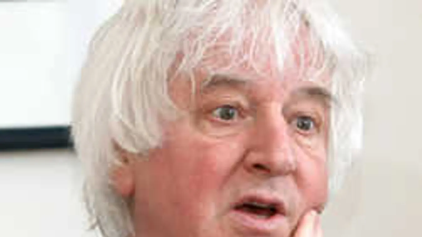 Jól sikerült Tahi Tóth László műtétje