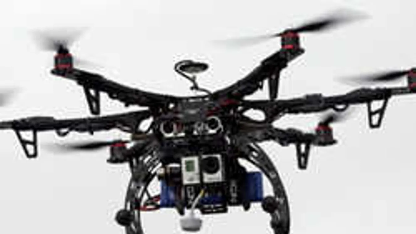 Döbbenetes baleset: drón támadta meg a budapesti autóst