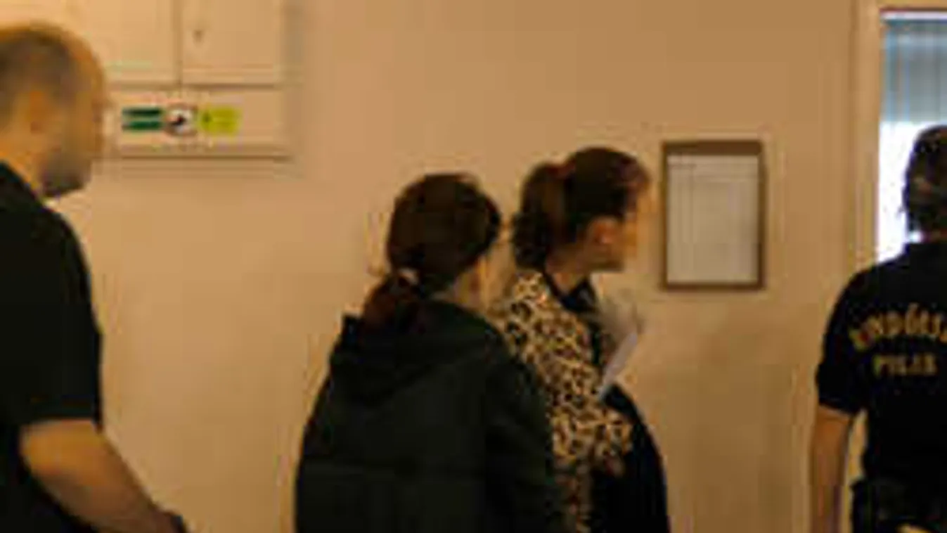 Csak nézheti: elszakítják újszülöttjét a gyerekgyilkos Mónikától