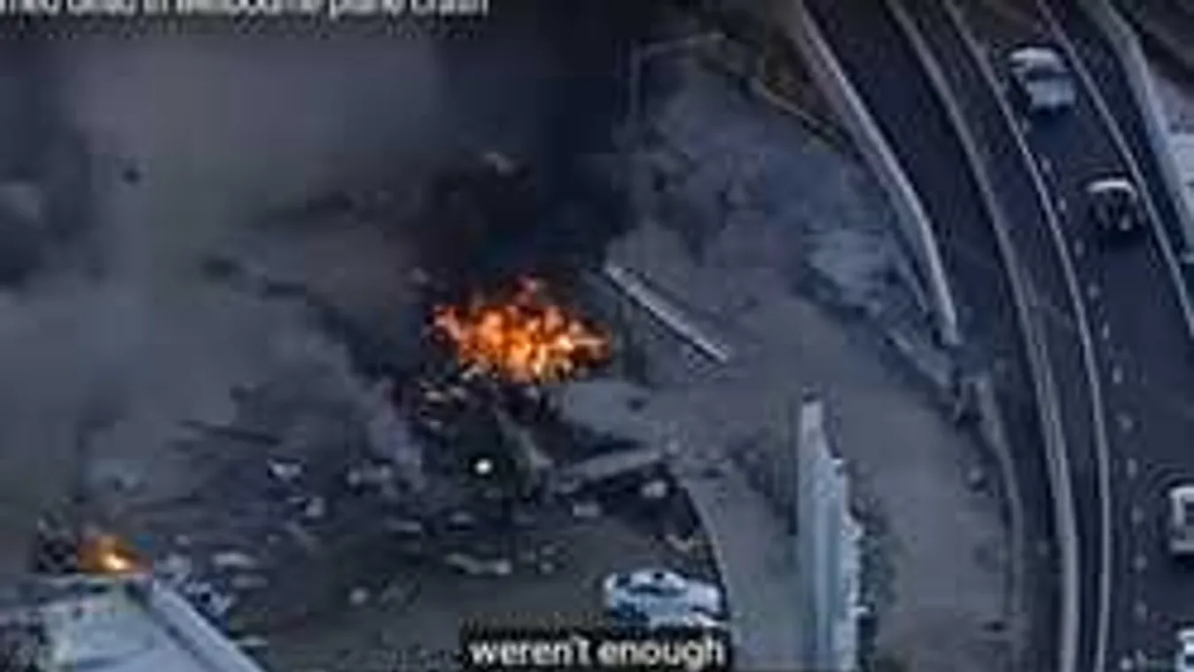 Plázába csapódott egy repülőgép! - videó