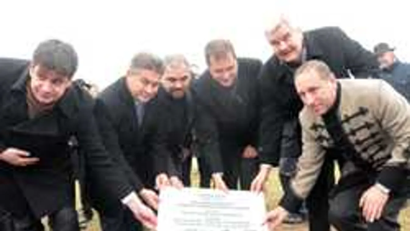 Letették az M44-es 62 kilométeres szakaszának alapkövét