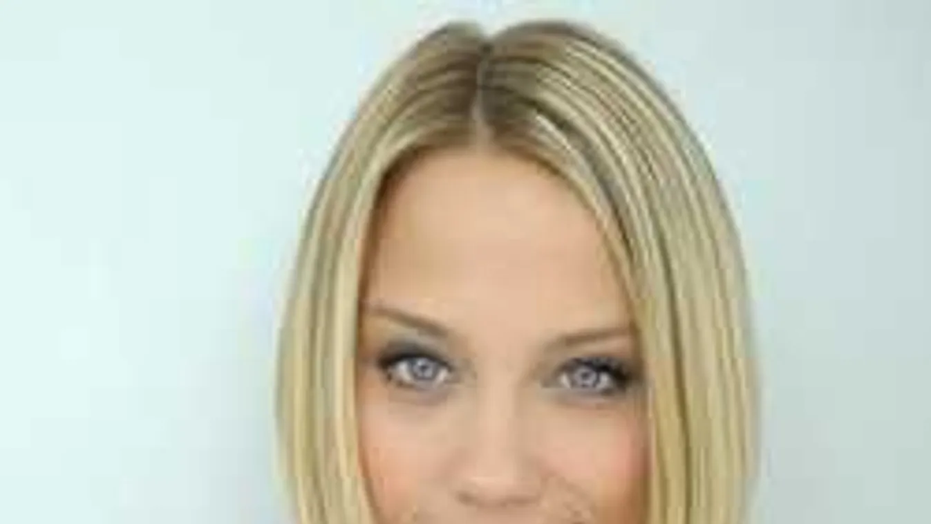 Négy évvel fiatalabb kézissel jár a Barátok közt sztárja