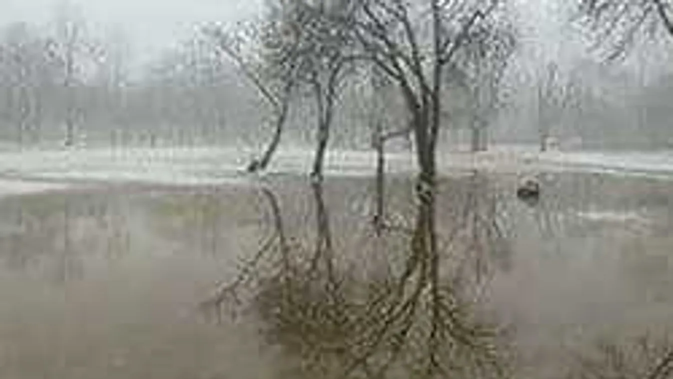 Döbbenetes fotók - durva pusztítást végzett az ónos eső utáni olvadás