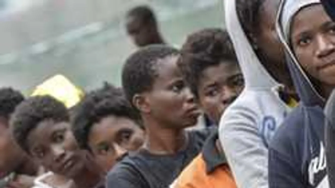 Új üzletbe vágtak a terroristák, Európa retteghet