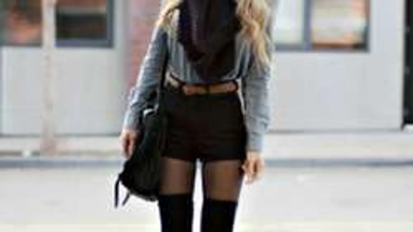 Téli kiegészítőt kapott a szexi forrónadrág