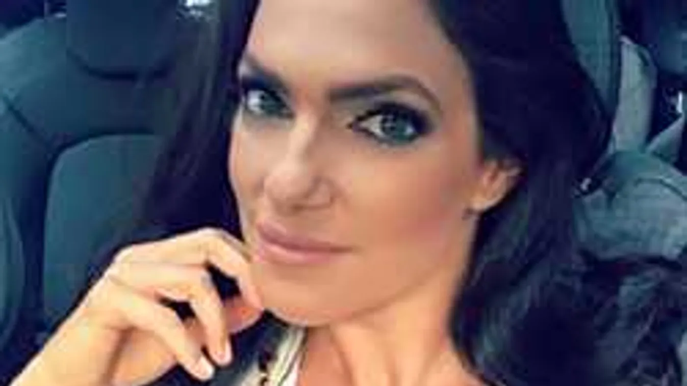 Hoppácska! Meztelenül gitározik Bódi Sylvi!