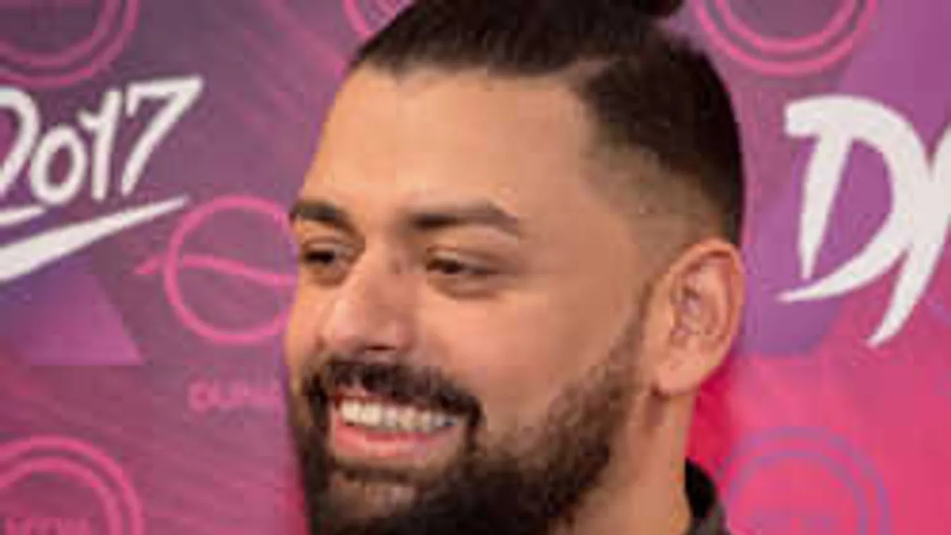 Egész Európa várta, elkészült Pápai Joci dalának fordítása