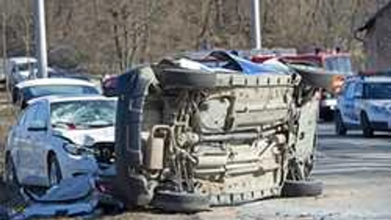 Borzalmas balesetben halt meg egy polgárőr Pest megyében