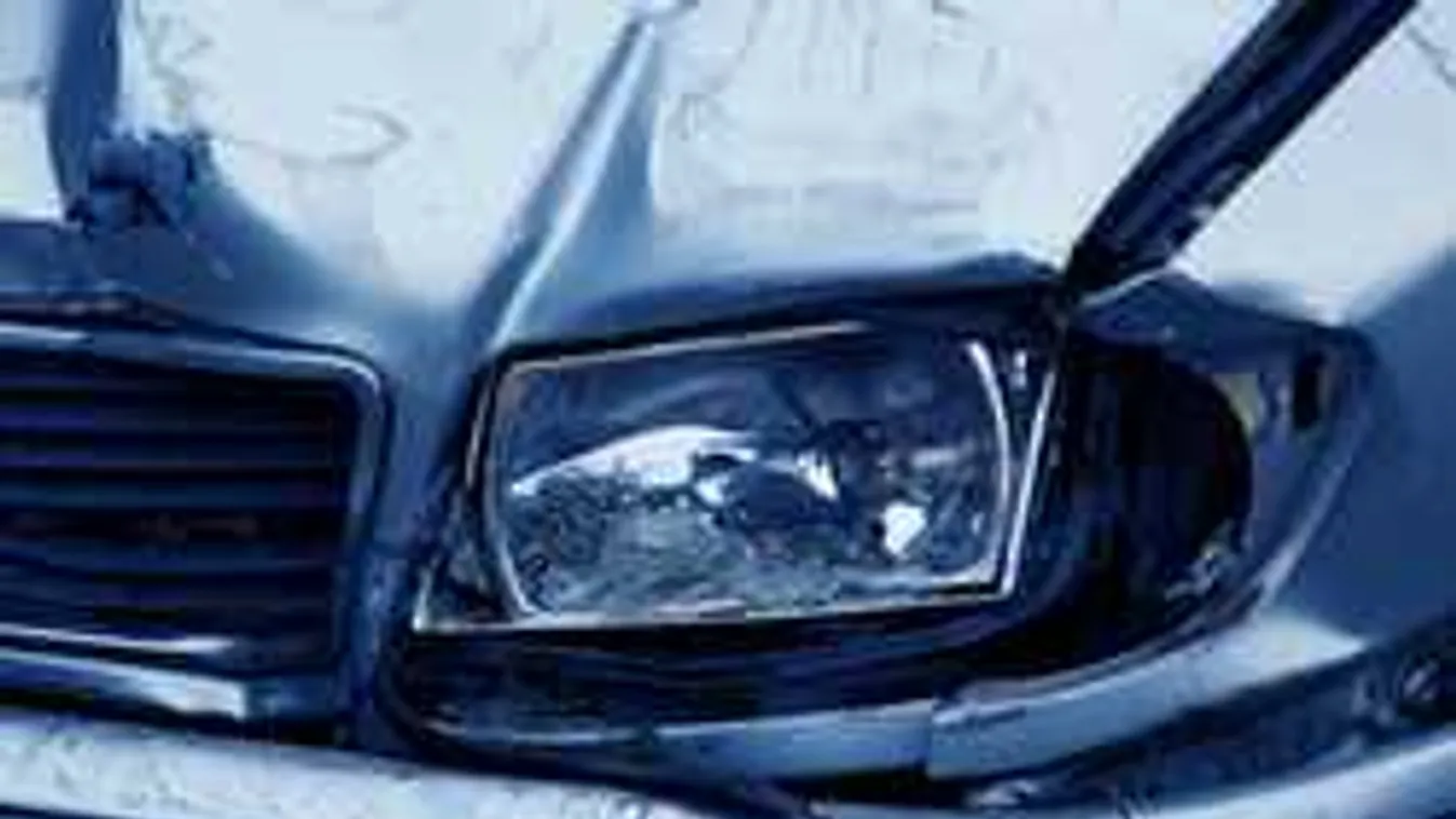 Autóbalesetet szenvedtek a magyar focisták