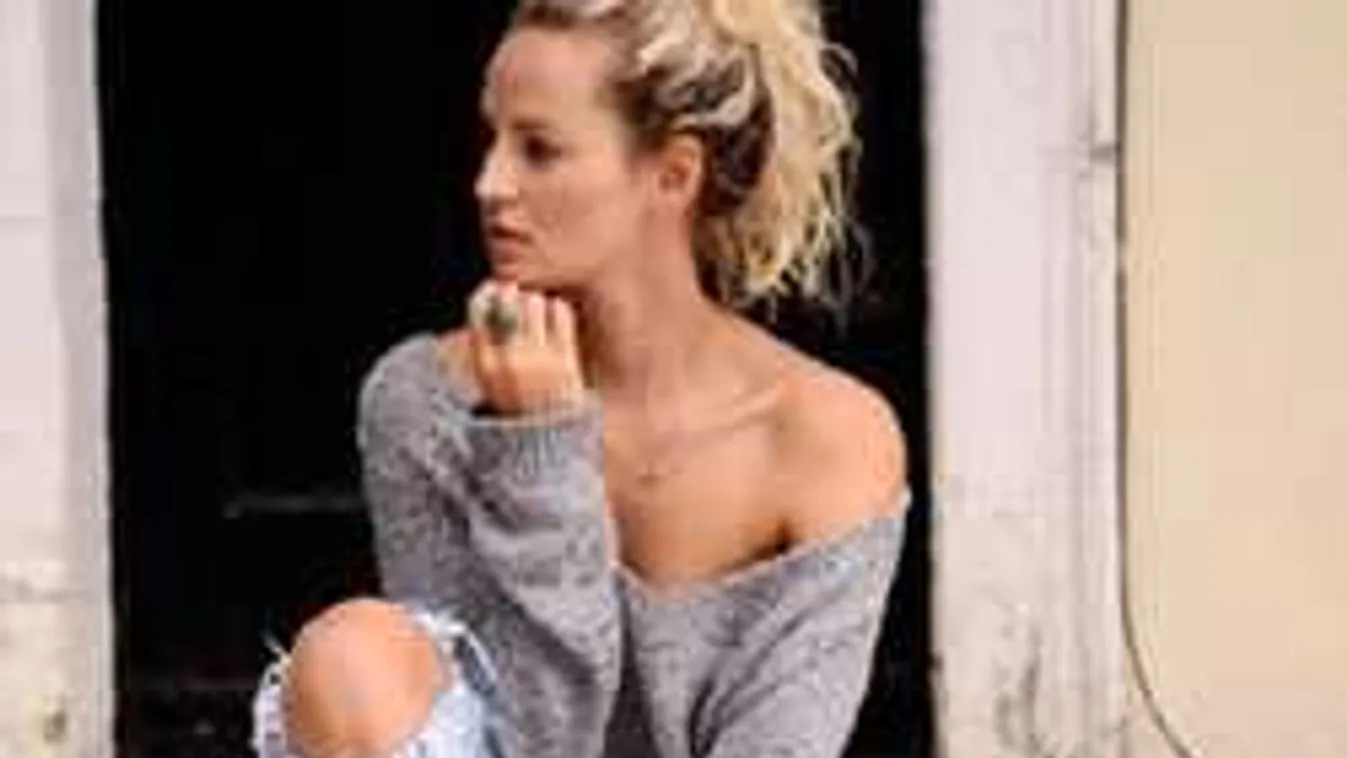 Egyetlen apró női trükktől lesz szuperszexi a tavaszi divat