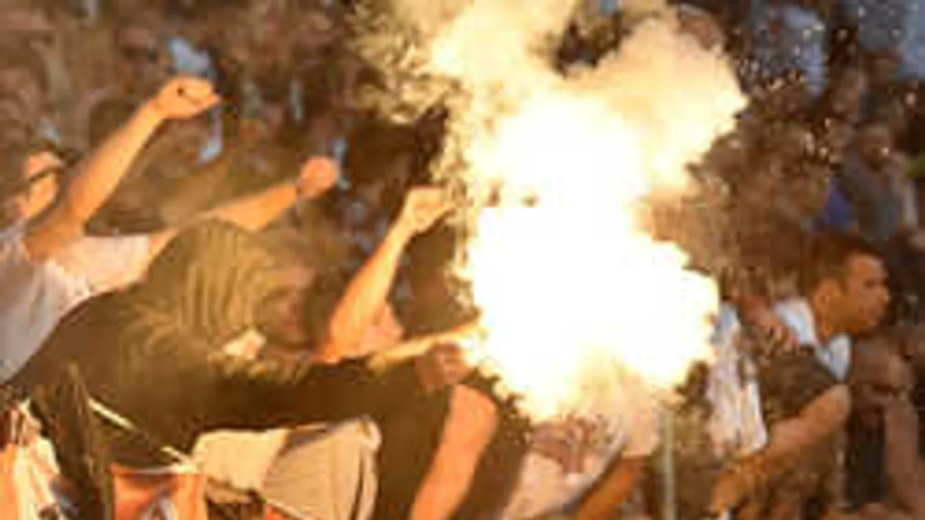 Szörnyű vérengzés, leszúrtak két fociszurkolót