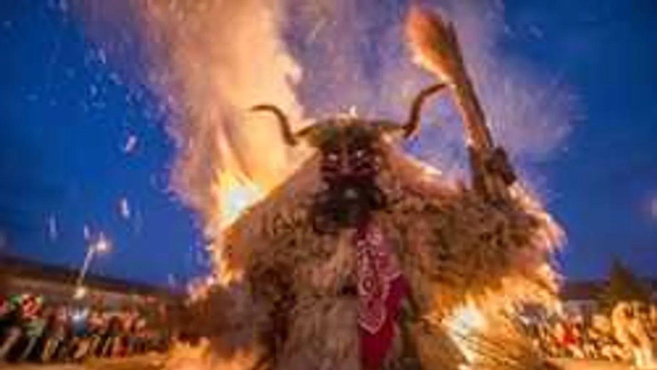 Vérlázító! Tini lányt molesztáltak a mohácsi busók!