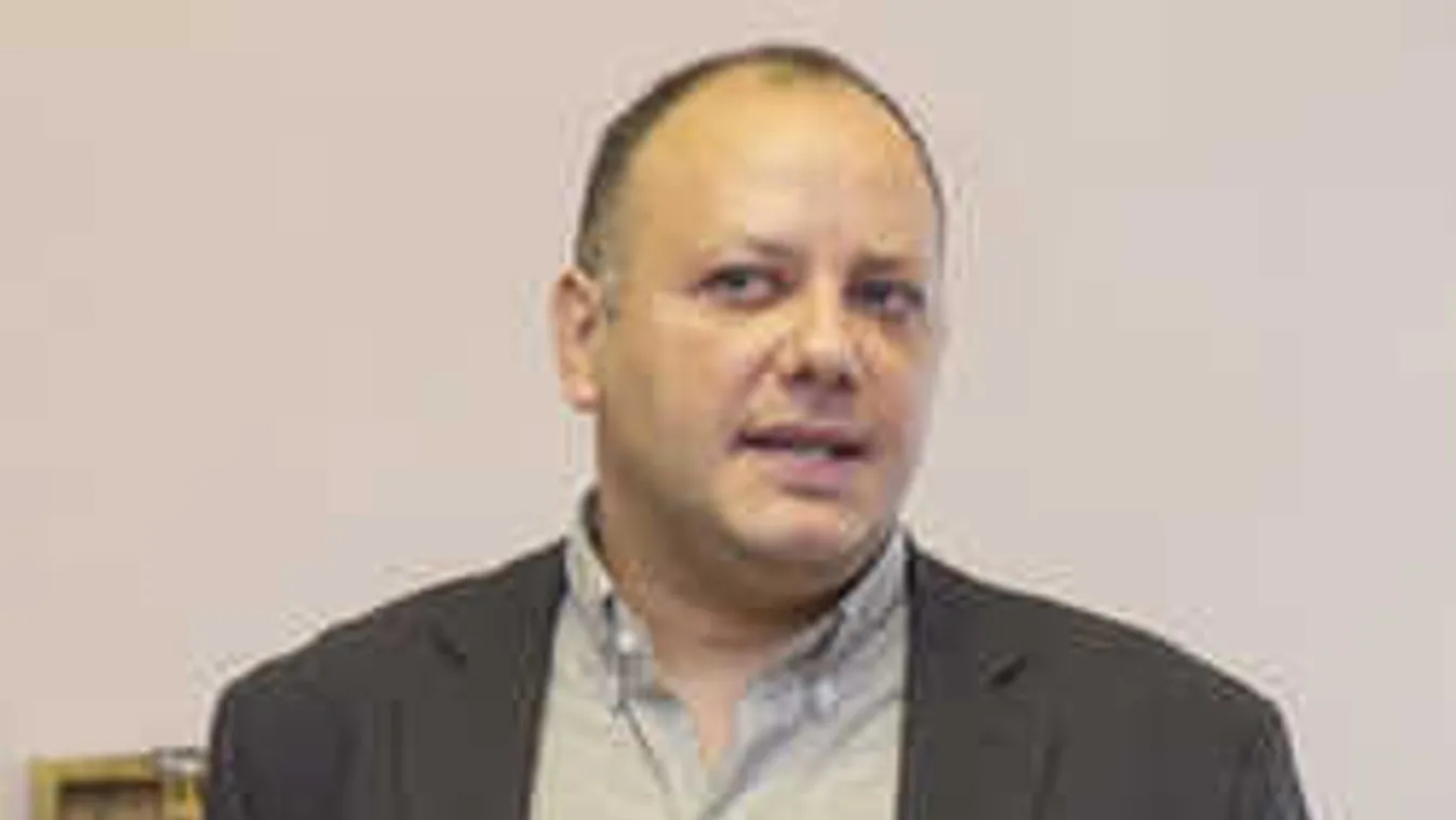 Döntött a gyámhatóság, megalapozatlanul vádaskodik Damu Roland