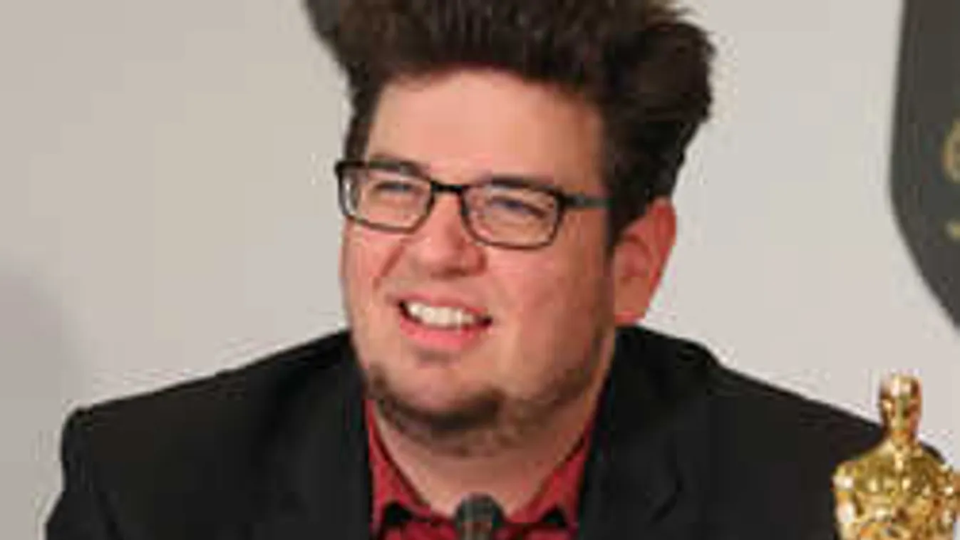 Alaposan a zsebébe kell nyúlnia az Oscar-díjas magyar rendezőnek