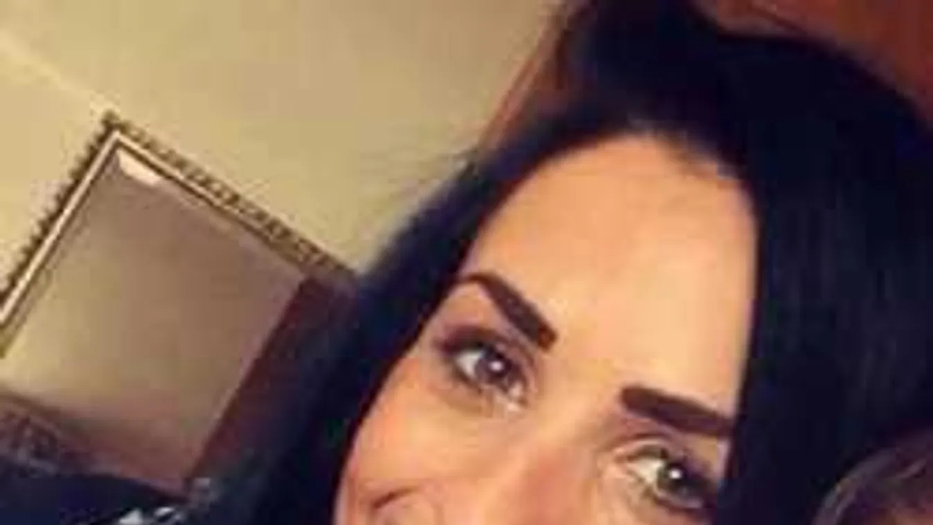 Anya nem tud felébredni - mondta a kisfiú, mikor rátaláltak