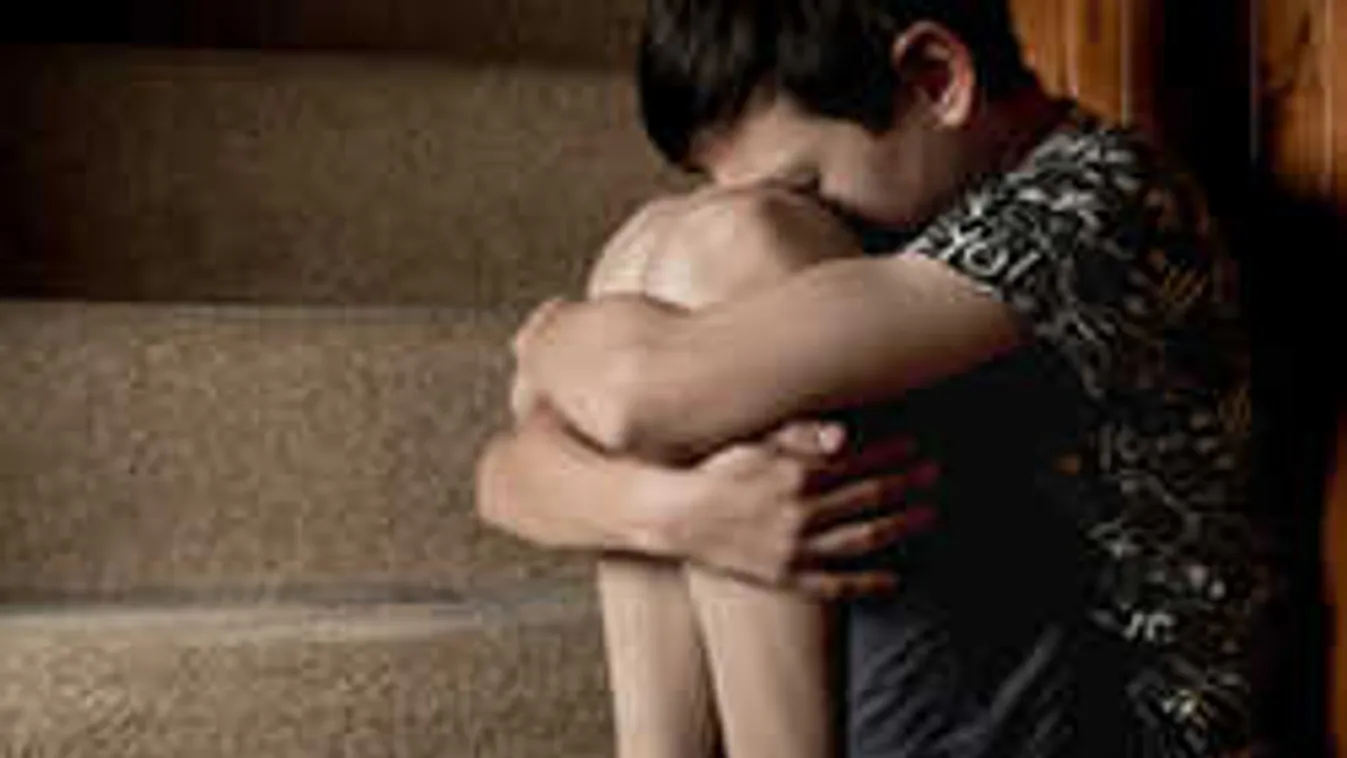 Sokkoló magyar adatok: családon belül erőszakolják meg a gyerekeket