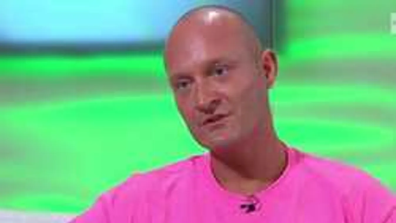 Így csúszott le Mohaman a lejtőn