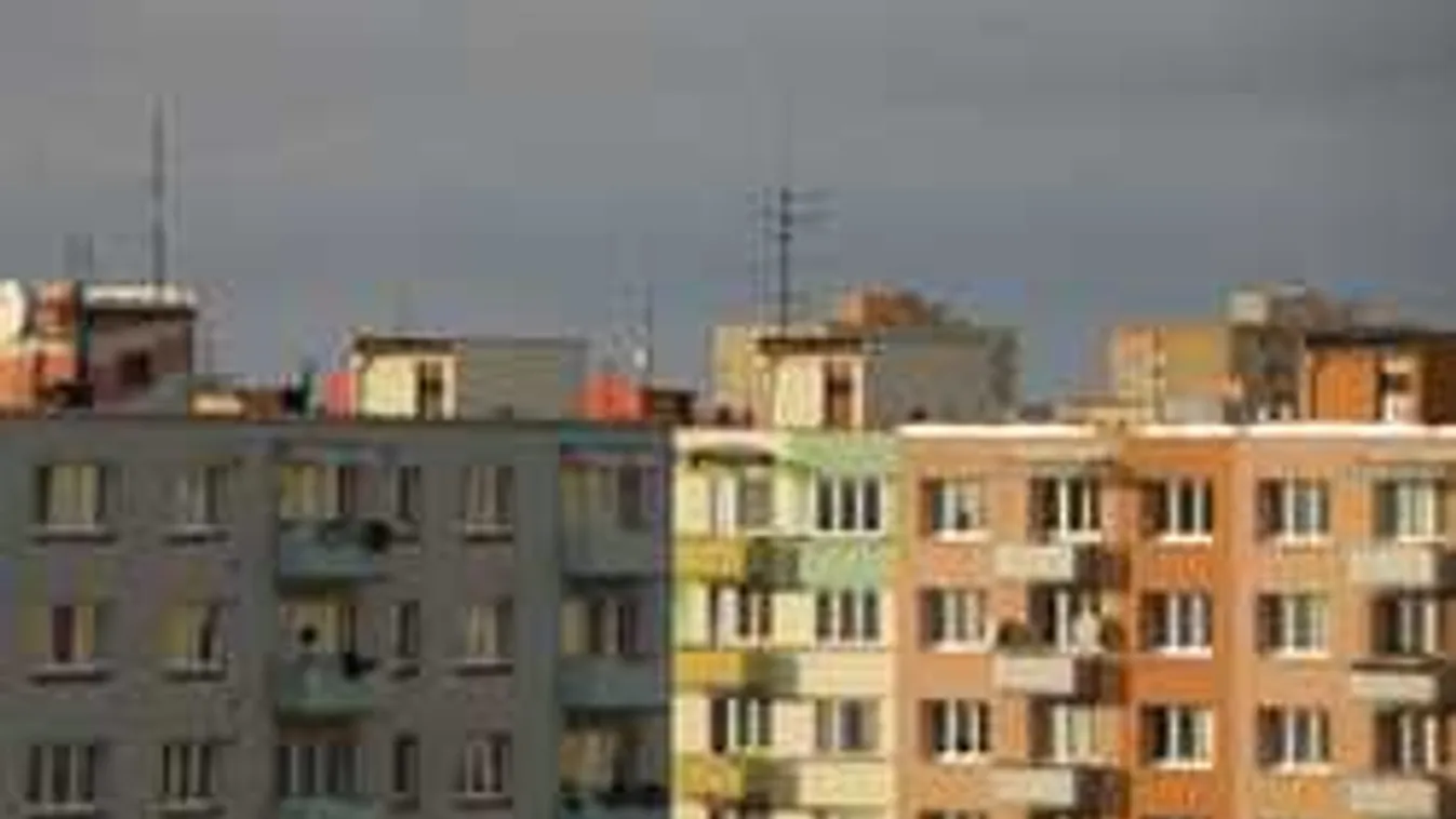 Rettegésben élnek a panellakók