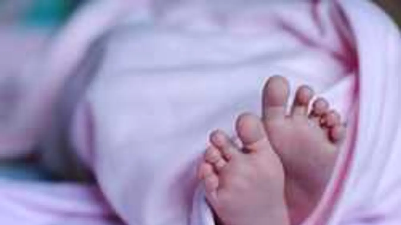 Most jelentették be, megszületett a magyar énekesnő gyermeke!