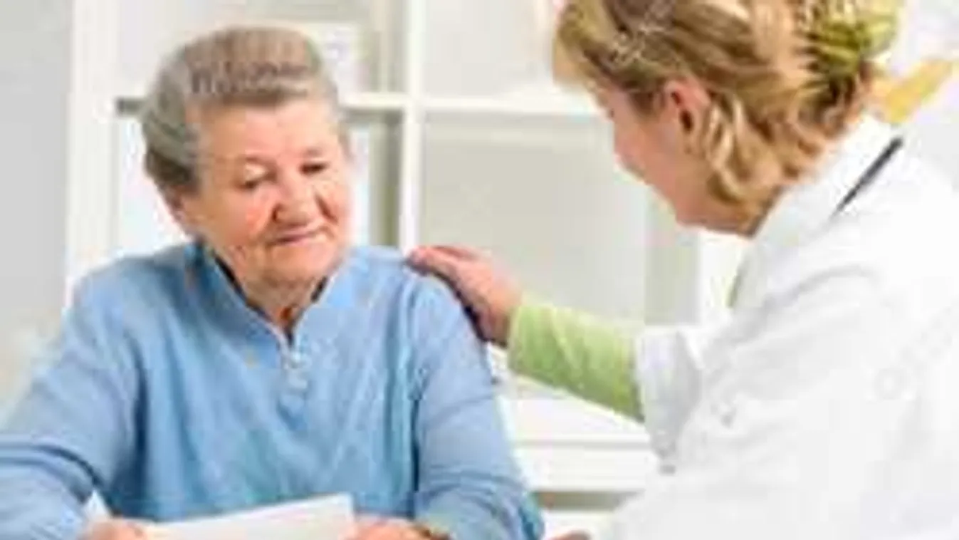 Halállal riogatva húzzák le az időseket