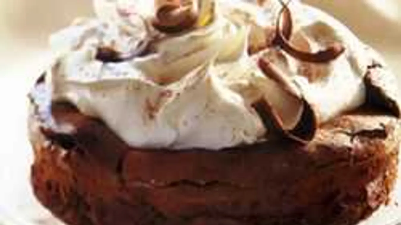 Megújult a diétás csúcsdesszert: csokihabos lett a felhőtorta