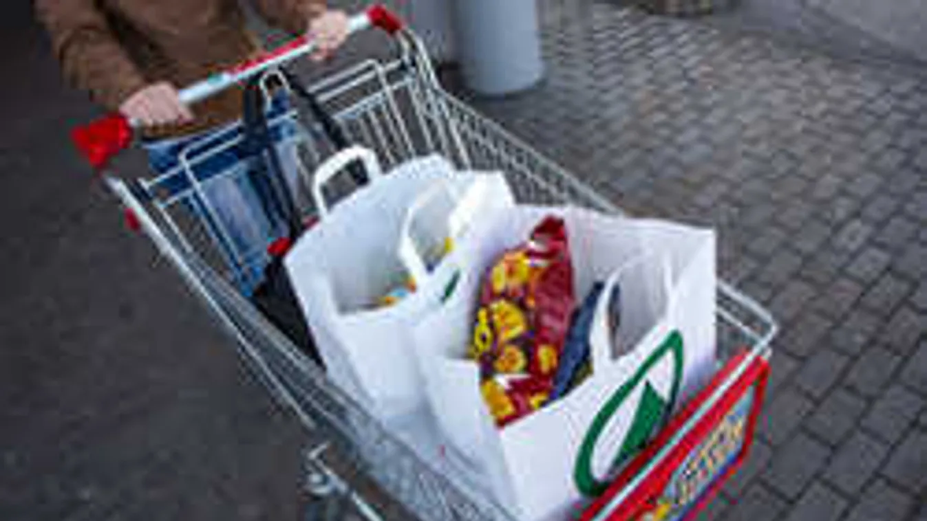 Bevásároltunk Ausztriában! Nekünk tényleg a vacakabb étel jut