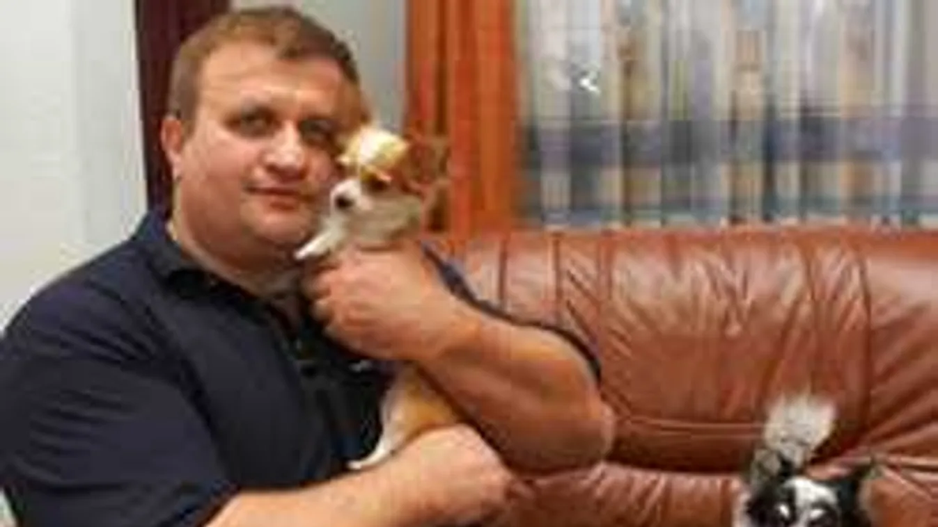 Ezért neveti ki szomszédja a világ legerősebb emberét