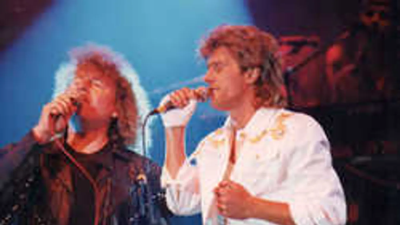 Sosem látott fotó, együtt énekelt a két legenda